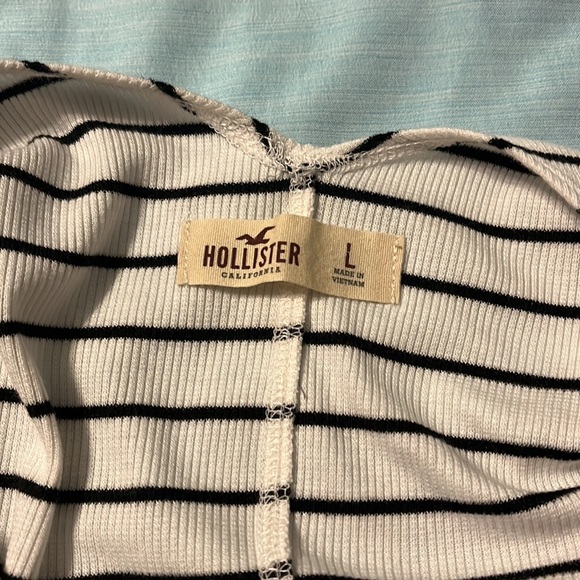 Women’s Hollister Bell Striped Bell Sleeve top with open back - Picture 3 of 3